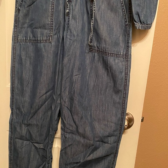 Gap Lightweight Denim Jumpsuit - Picture 5 of 8